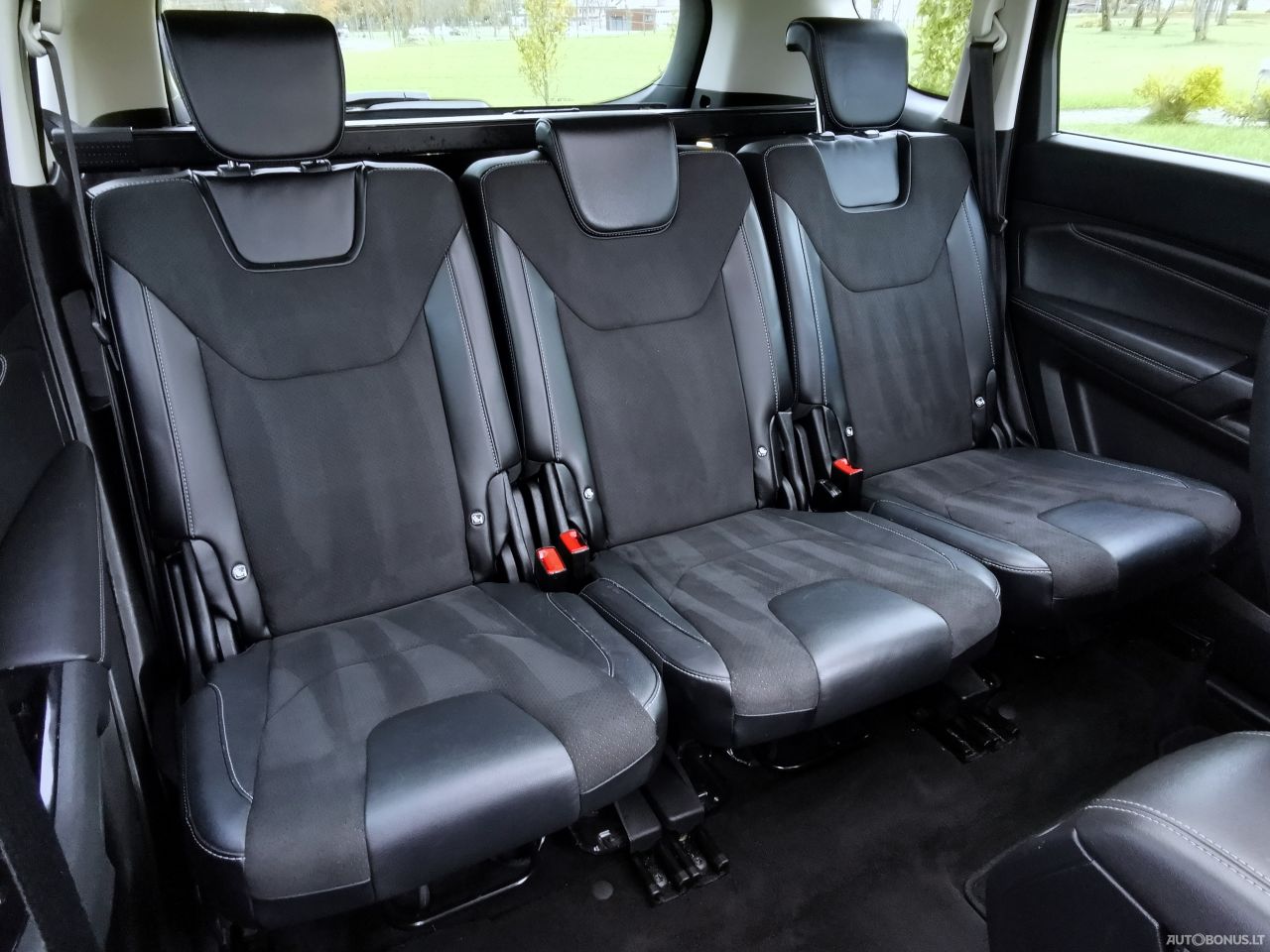 Ford S-MAX | 12