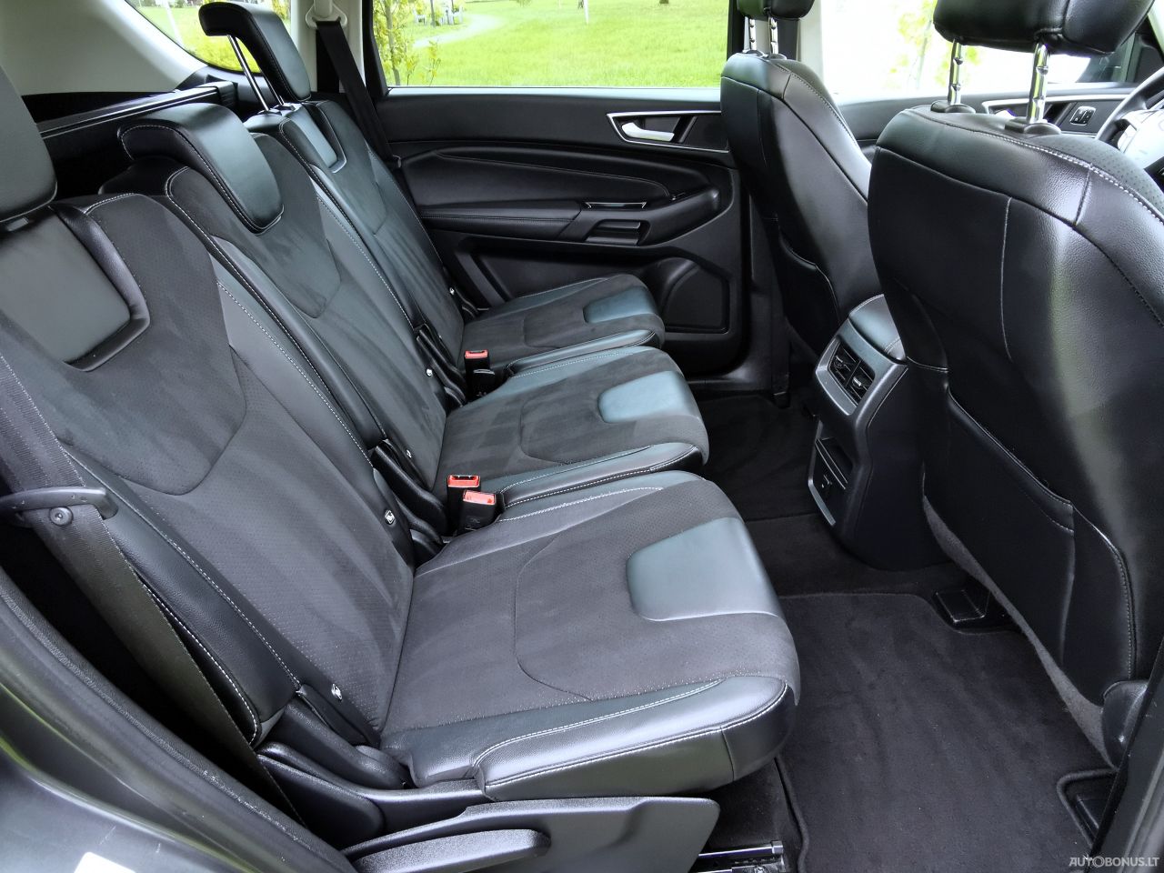 Ford S-MAX | 13