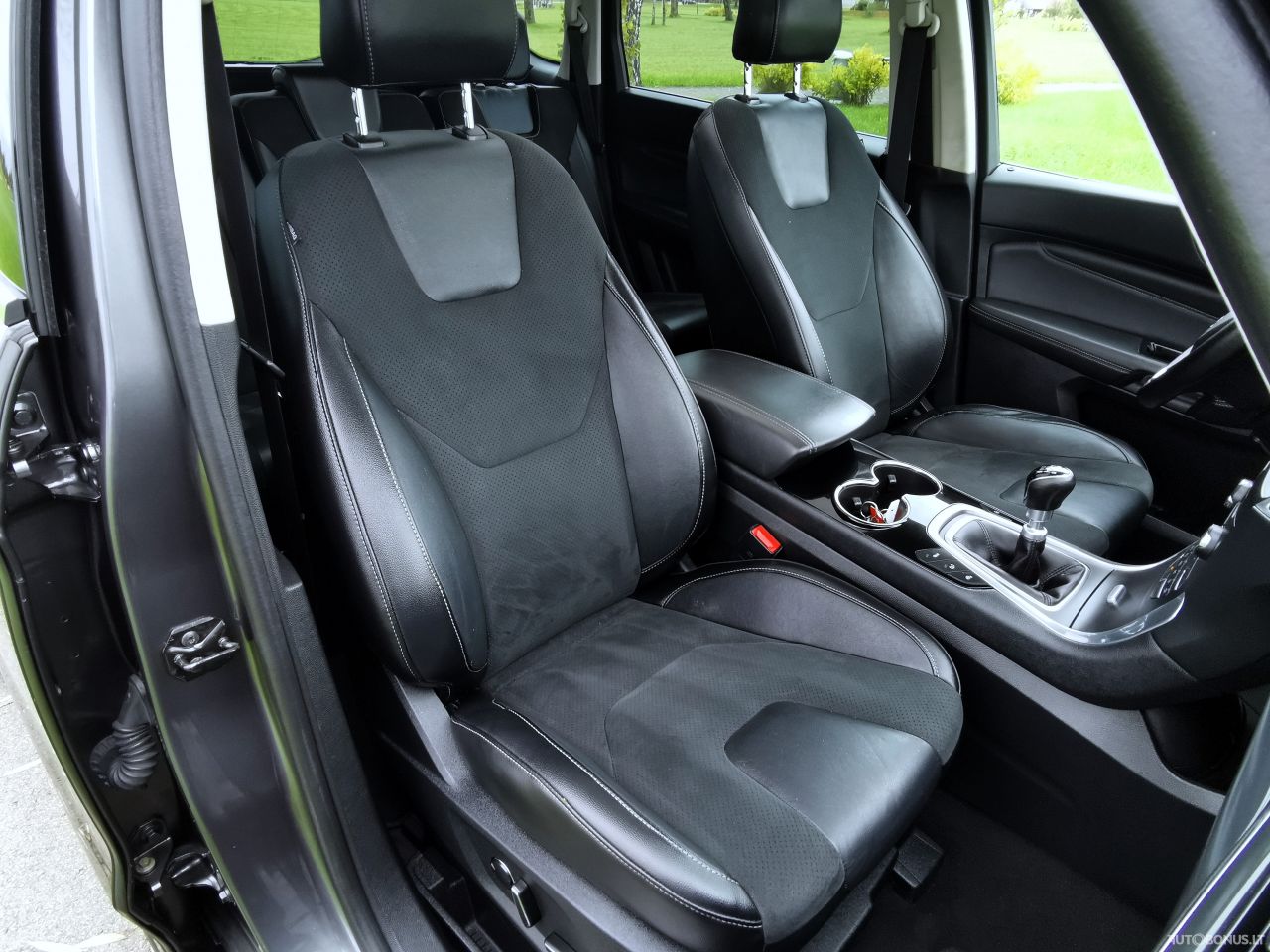 Ford S-MAX | 17