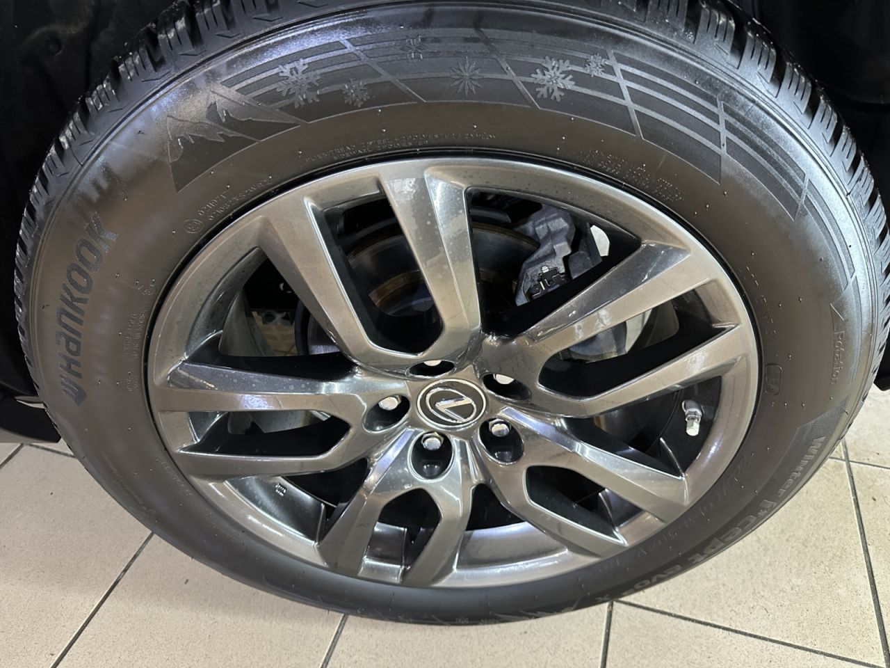 Lexus NX 300h | 26