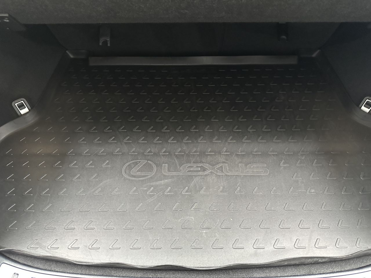 Lexus NX 300h | 23