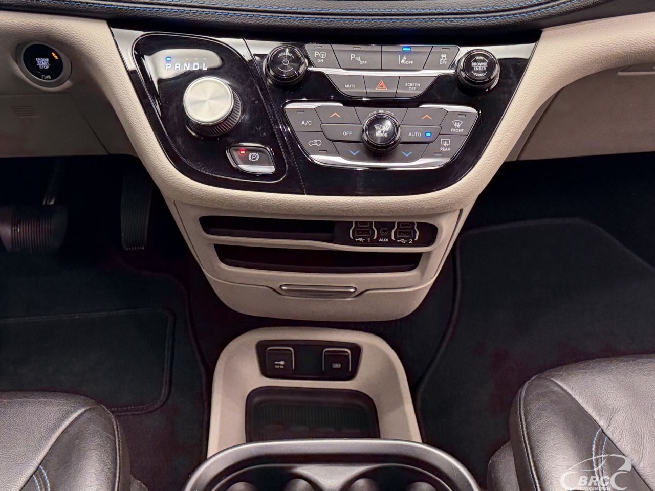 Chrysler Pacifica | 17