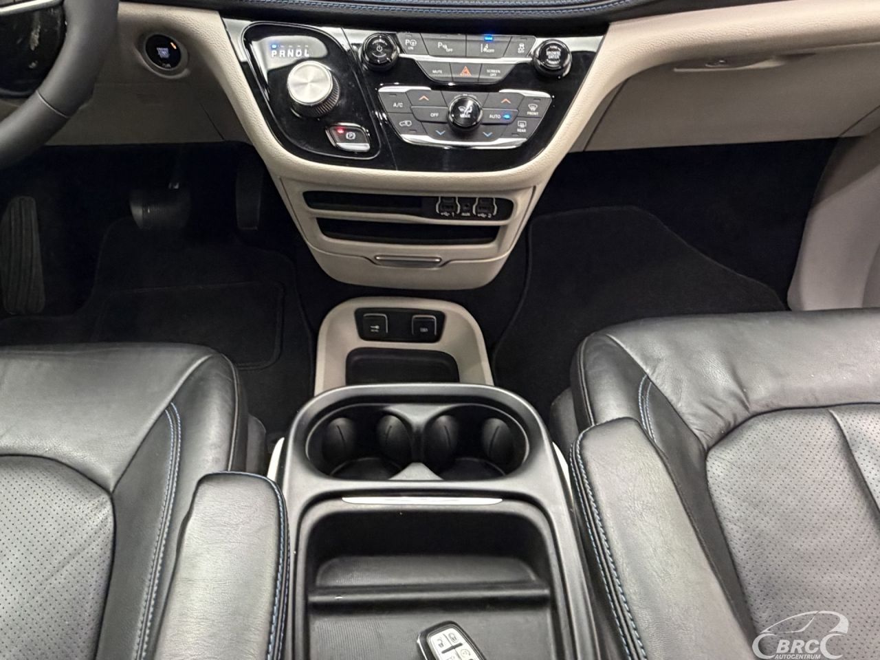 Chrysler Pacifica | 18