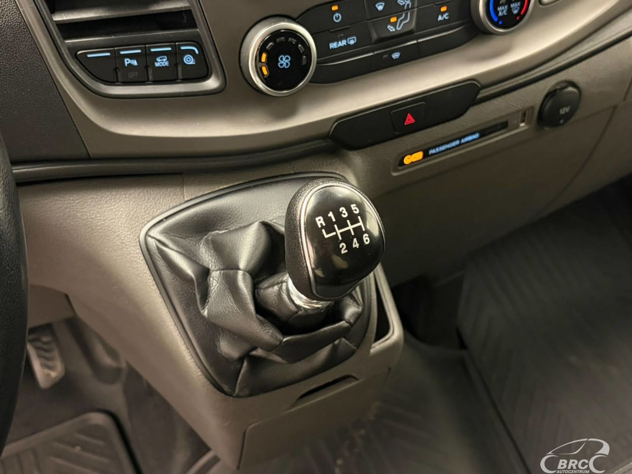 Ford Transit | 18