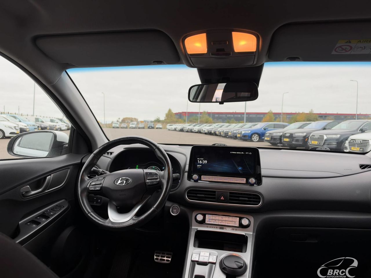 Hyundai Kona | 12