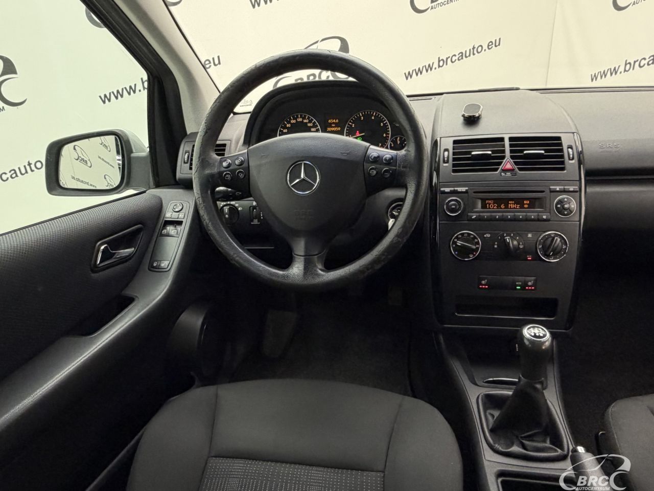 Mercedes-Benz A180 | 12