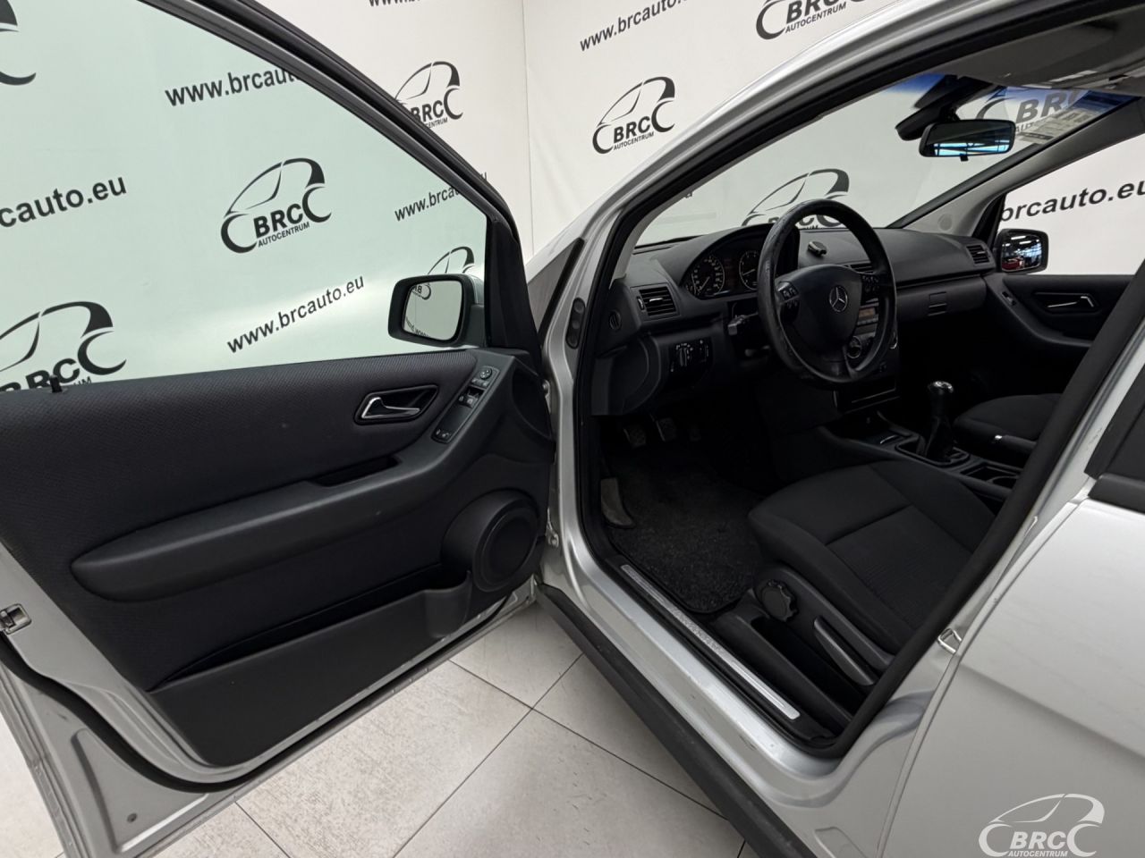 Mercedes-Benz A180 | 17