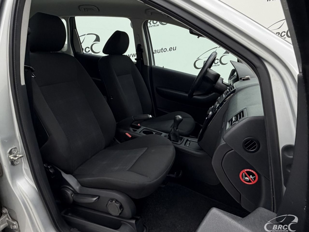 Mercedes-Benz A180 | 6