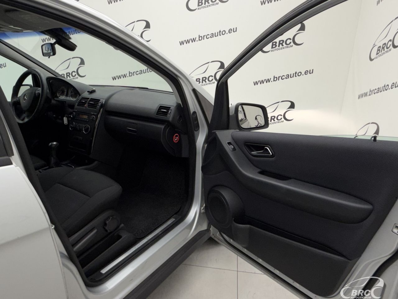Mercedes-Benz A180 | 7