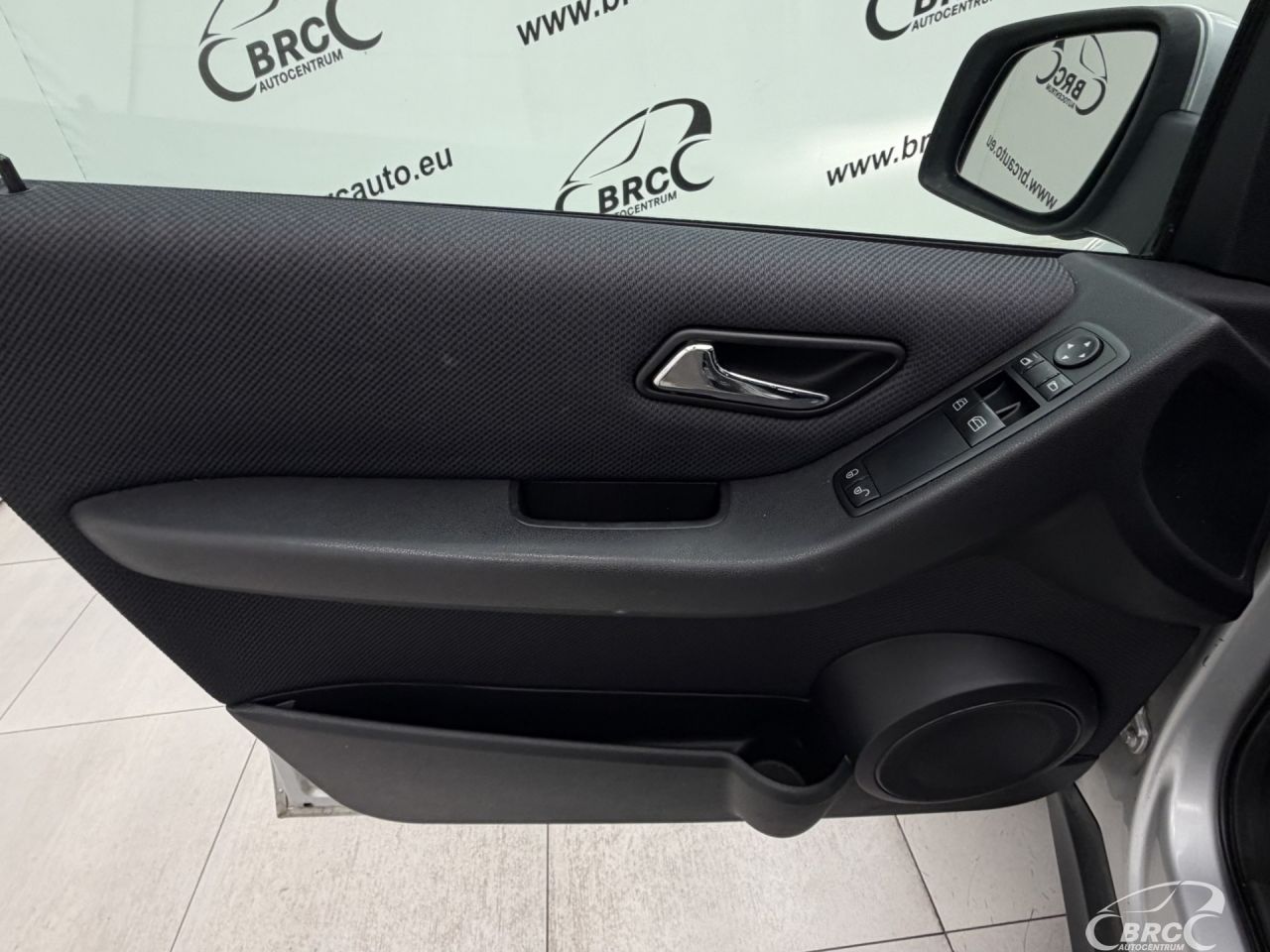 Mercedes-Benz A180 | 18