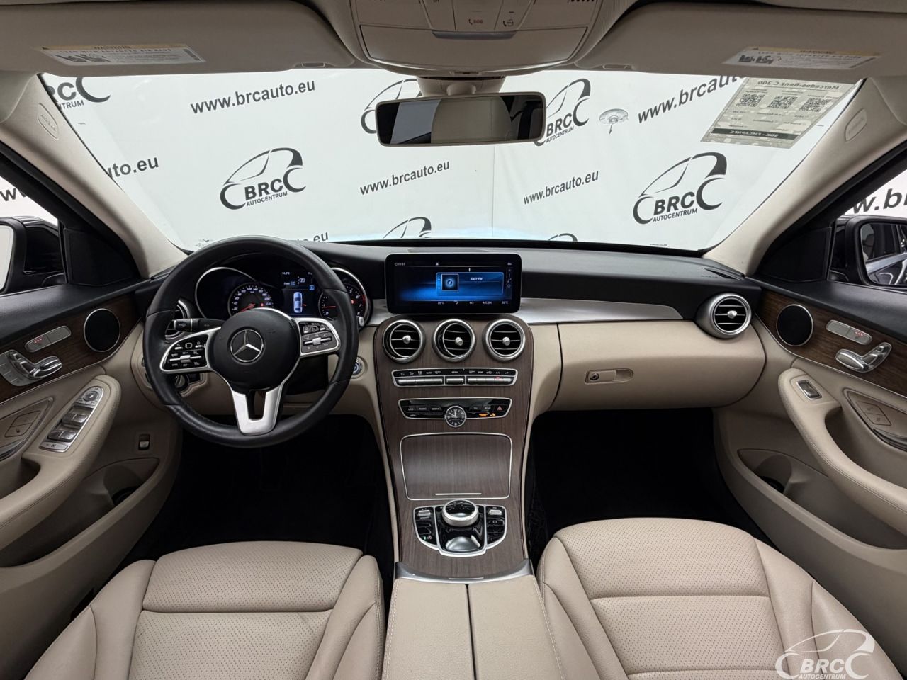 Mercedes-Benz C300 | 2