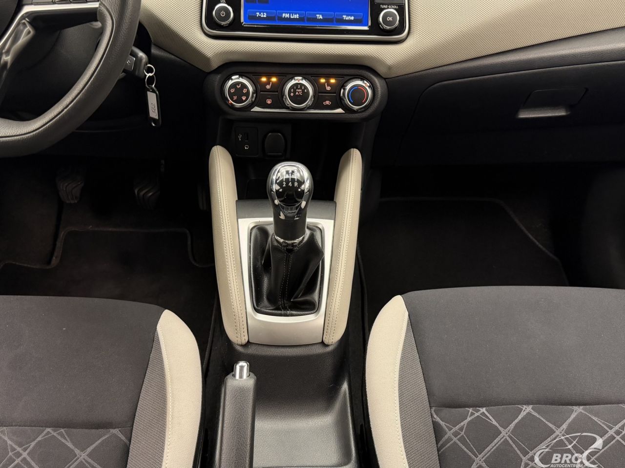 Nissan Micra | 16