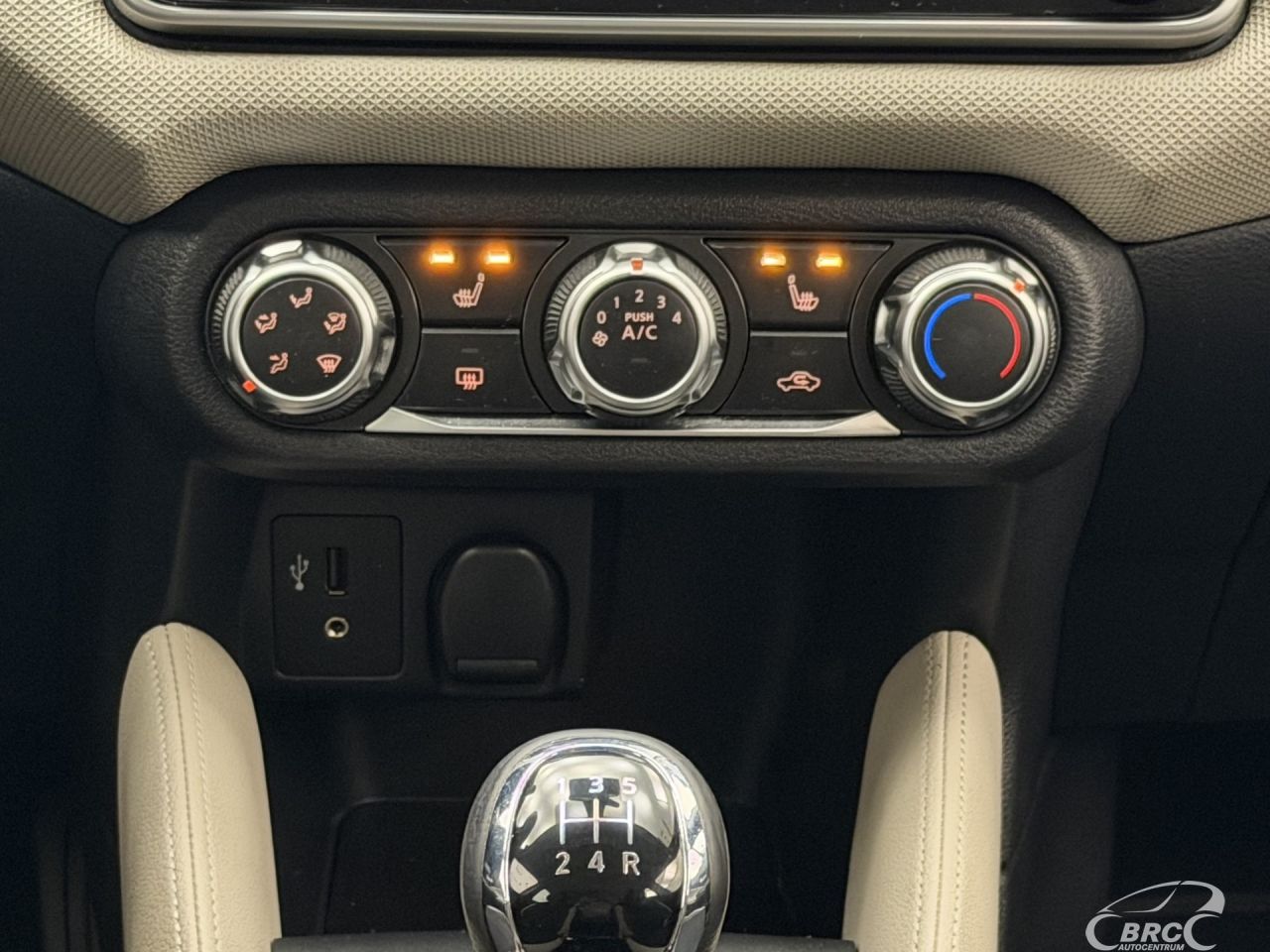 Nissan Micra | 15