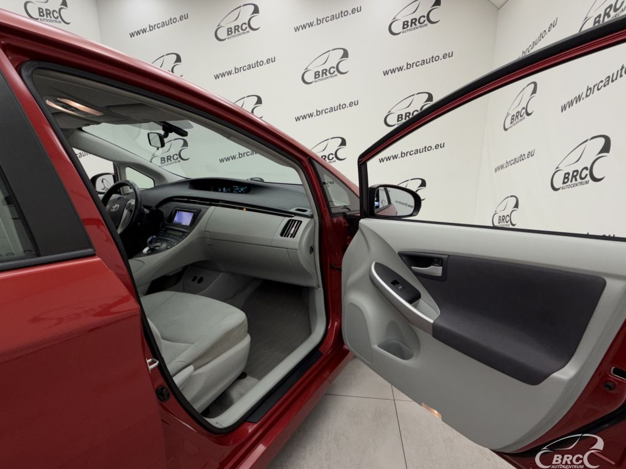 Toyota Prius | 7
