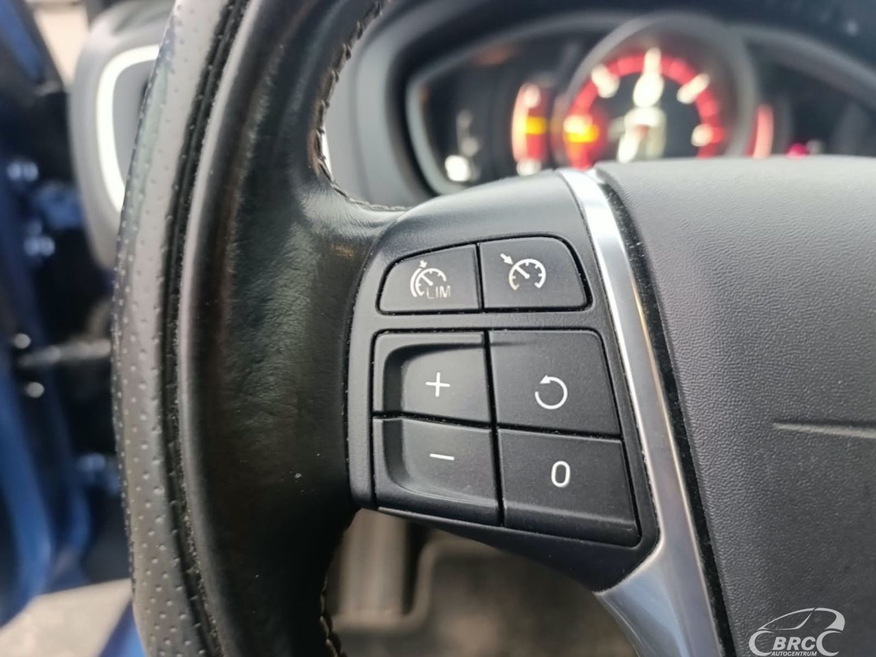 Volvo V40 | 15