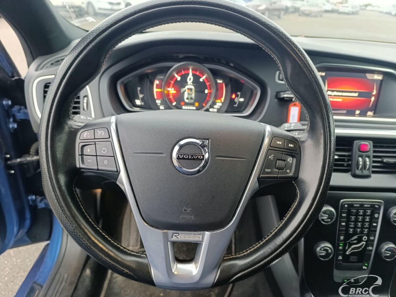 Volvo V40 | 13