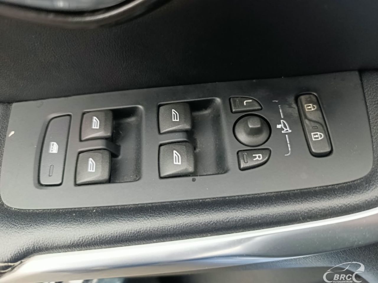 Volvo V40 | 11