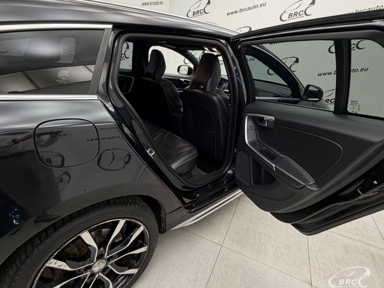 Volvo V60 | 12