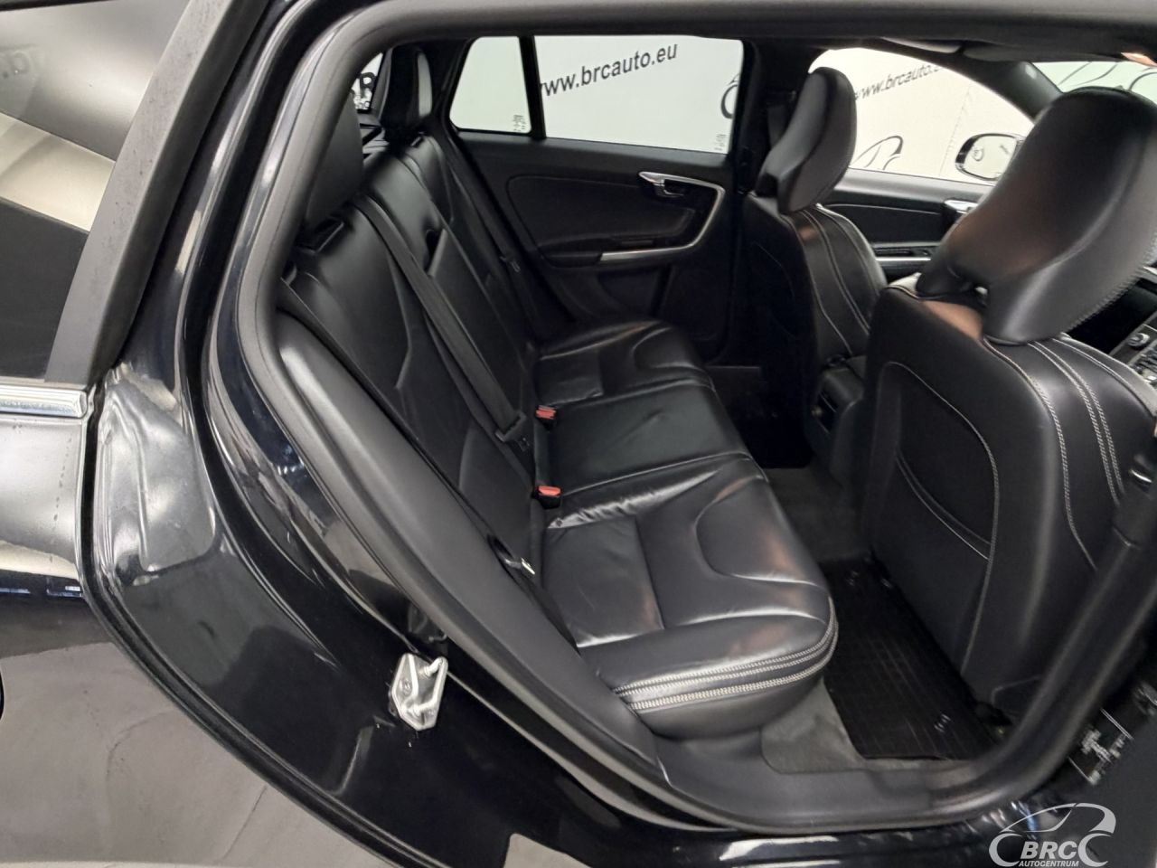 Volvo V60 | 9