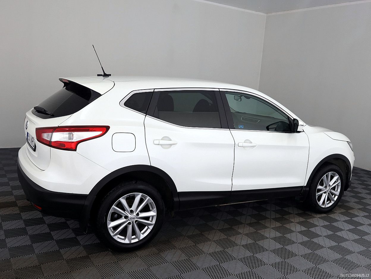 Nissan | 2