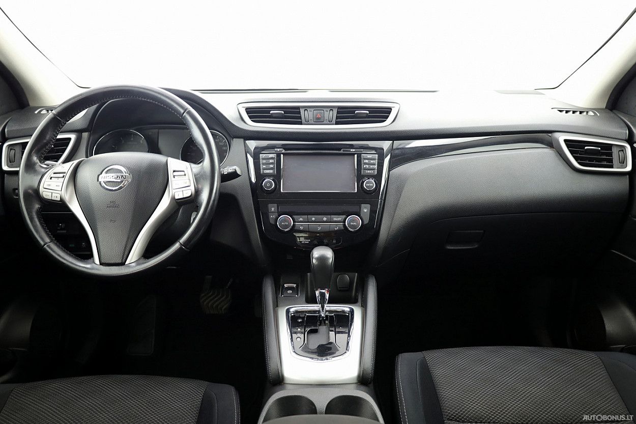 Nissan | 4