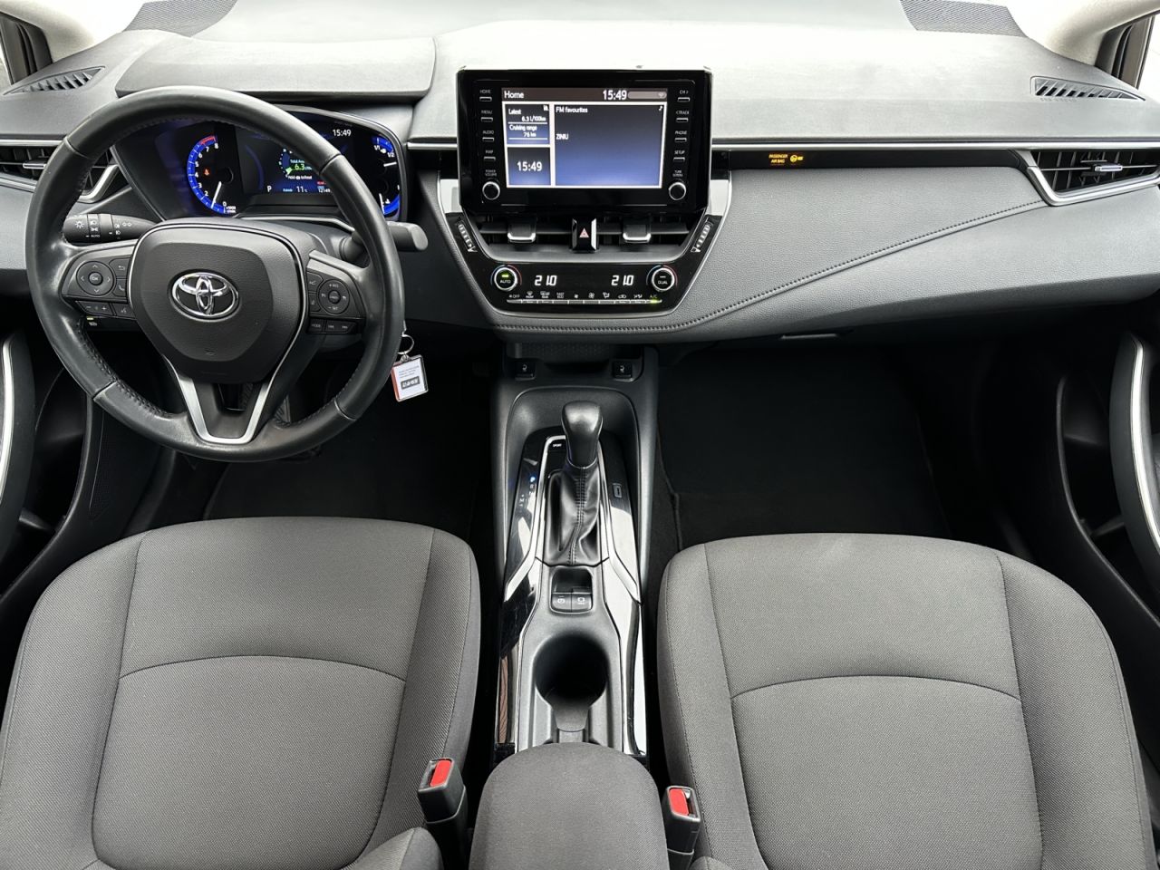 Toyota Corolla | 4