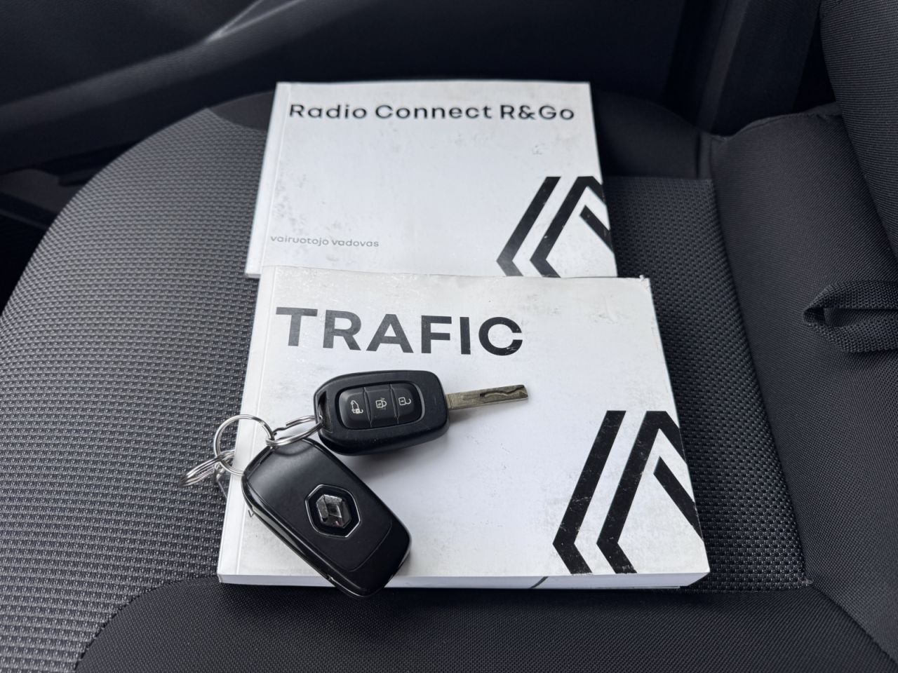 Renault Trafic | 16