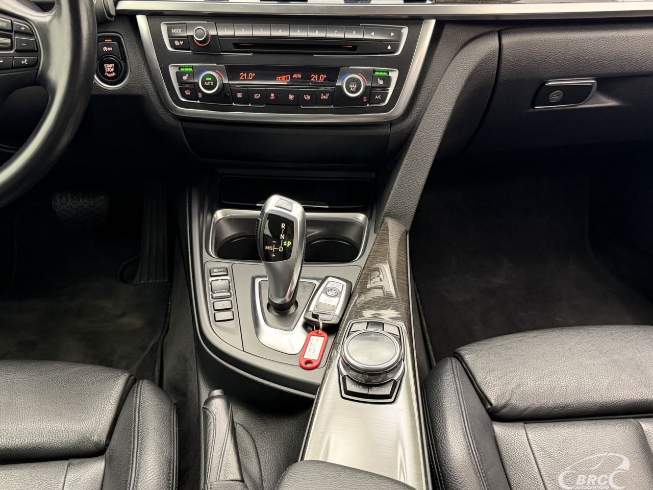 BMW 330 | 16