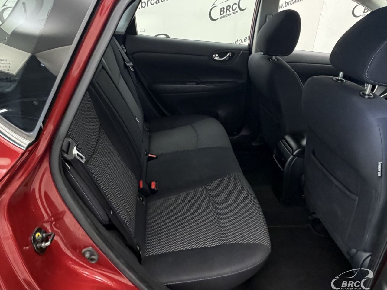 Nissan Pulsar | 9