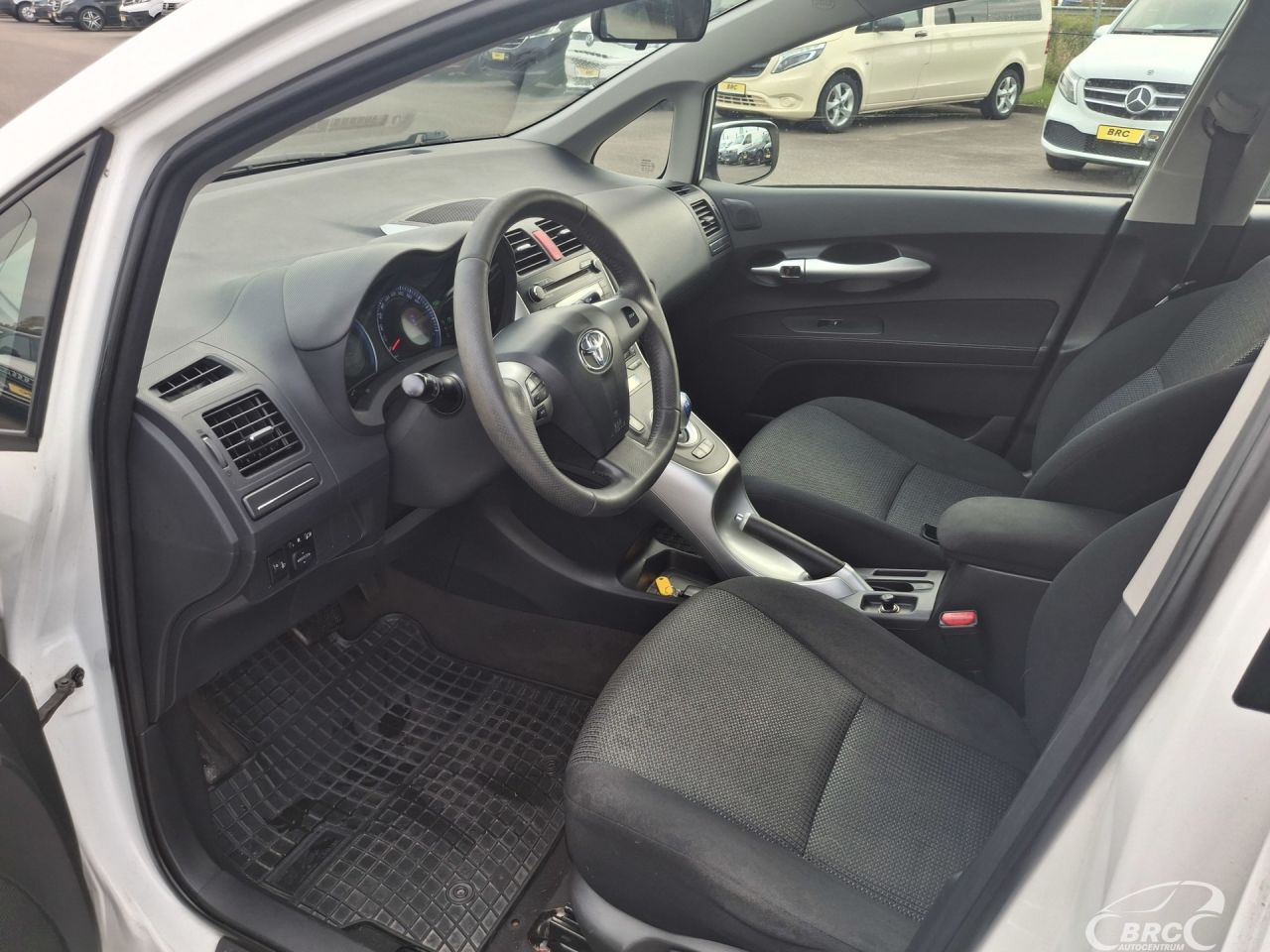 Toyota Auris | 7