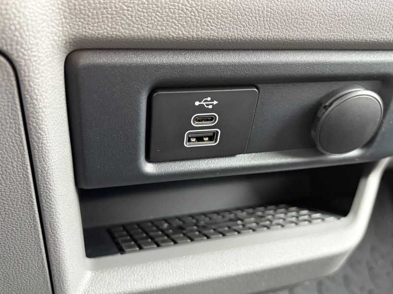 Volkswagen Caravelle | 20