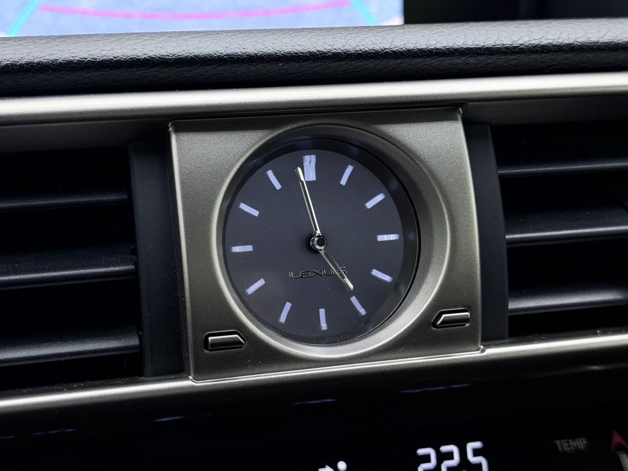 Lexus IS 300h | 26