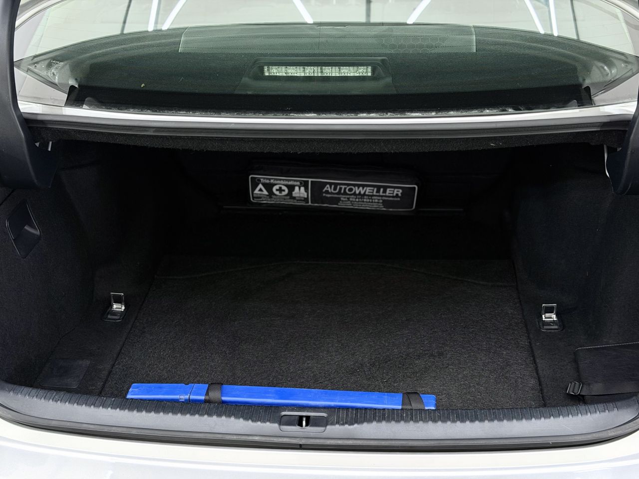 Lexus IS 300h | 11