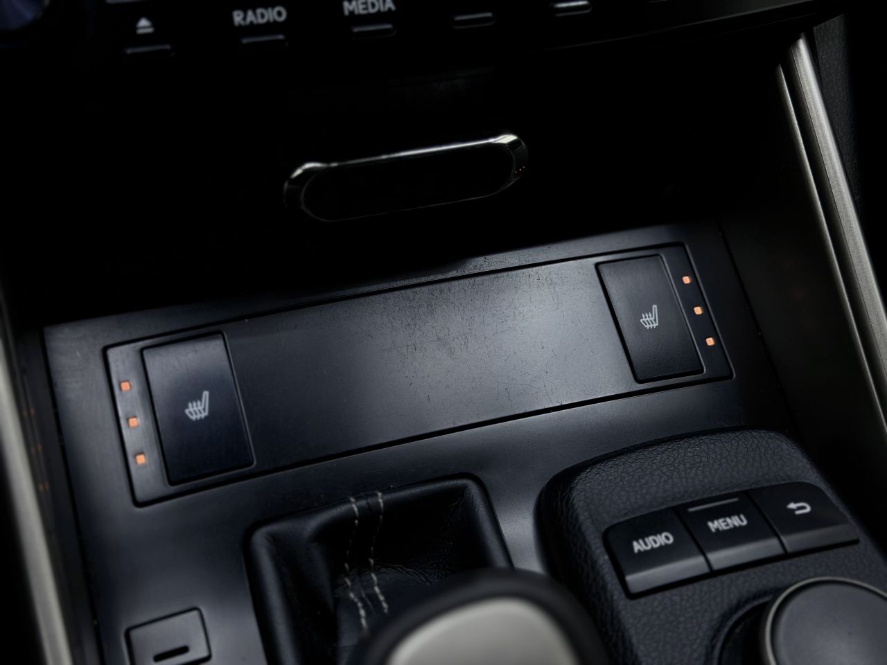 Lexus IS 300h | 23