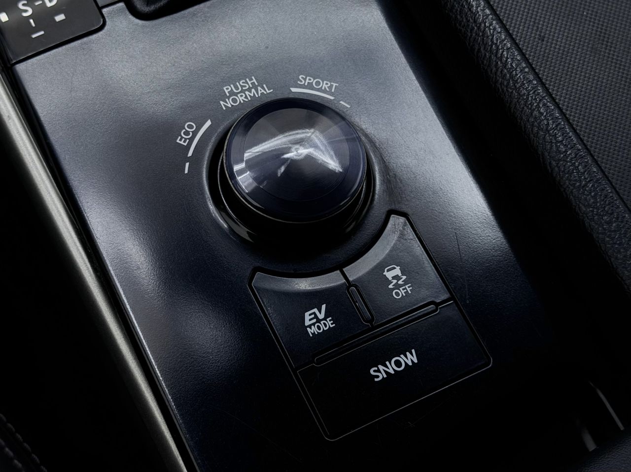 Lexus IS 300h | 21