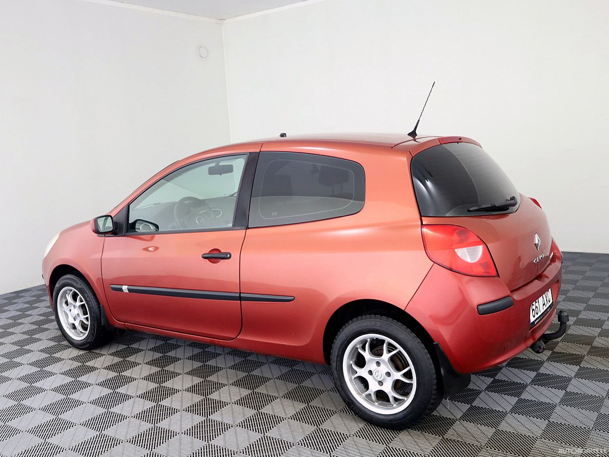 Renault | 3