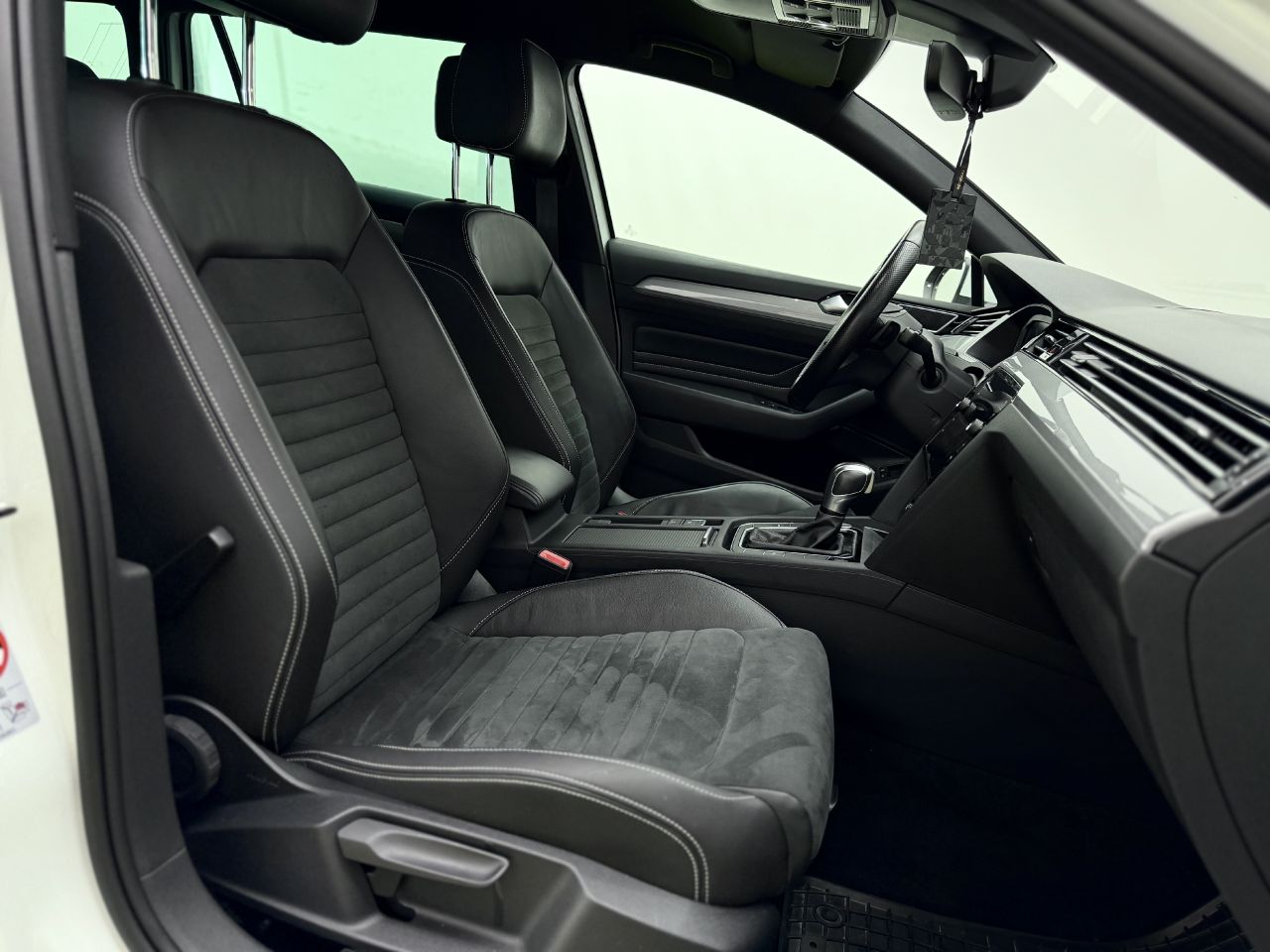 Volkswagen Passat | 14