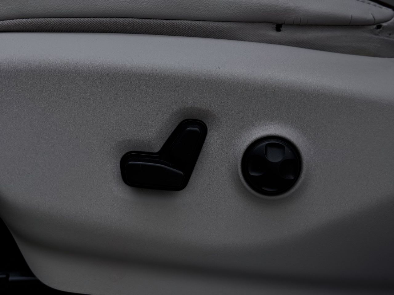 Chrysler Pacifica | 26