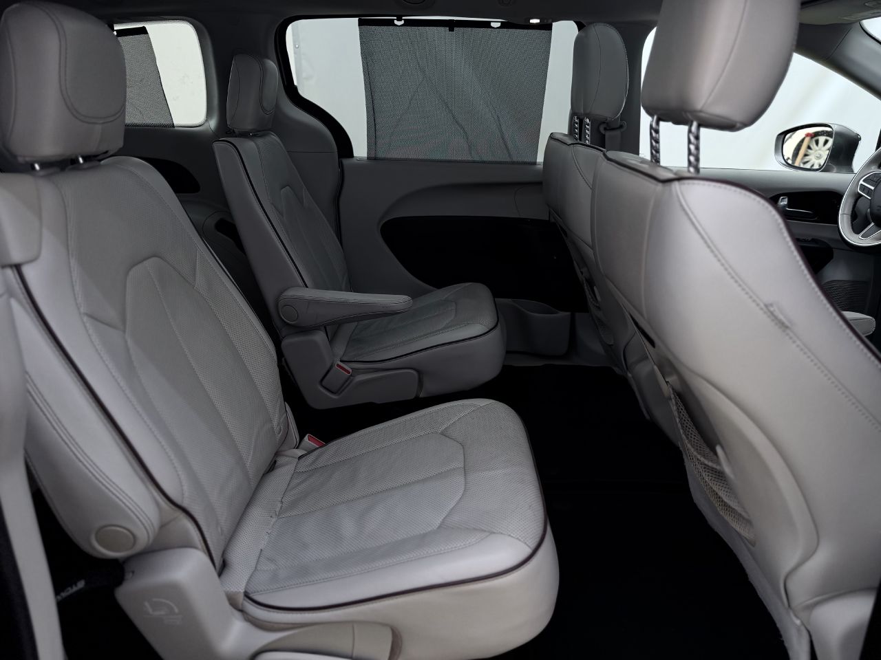 Chrysler Pacifica | 17