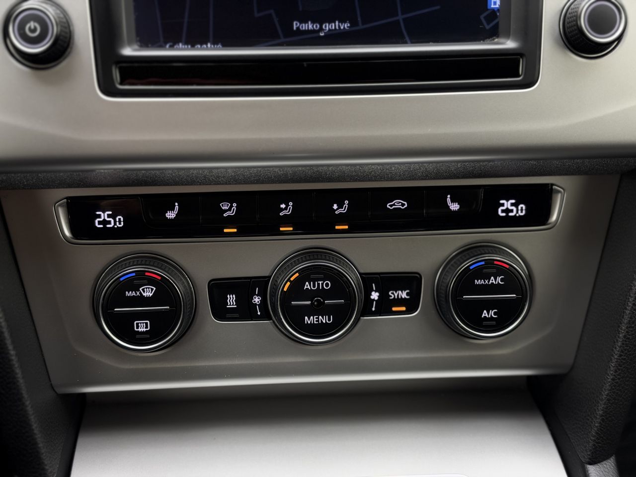 Volkswagen Passat | 19
