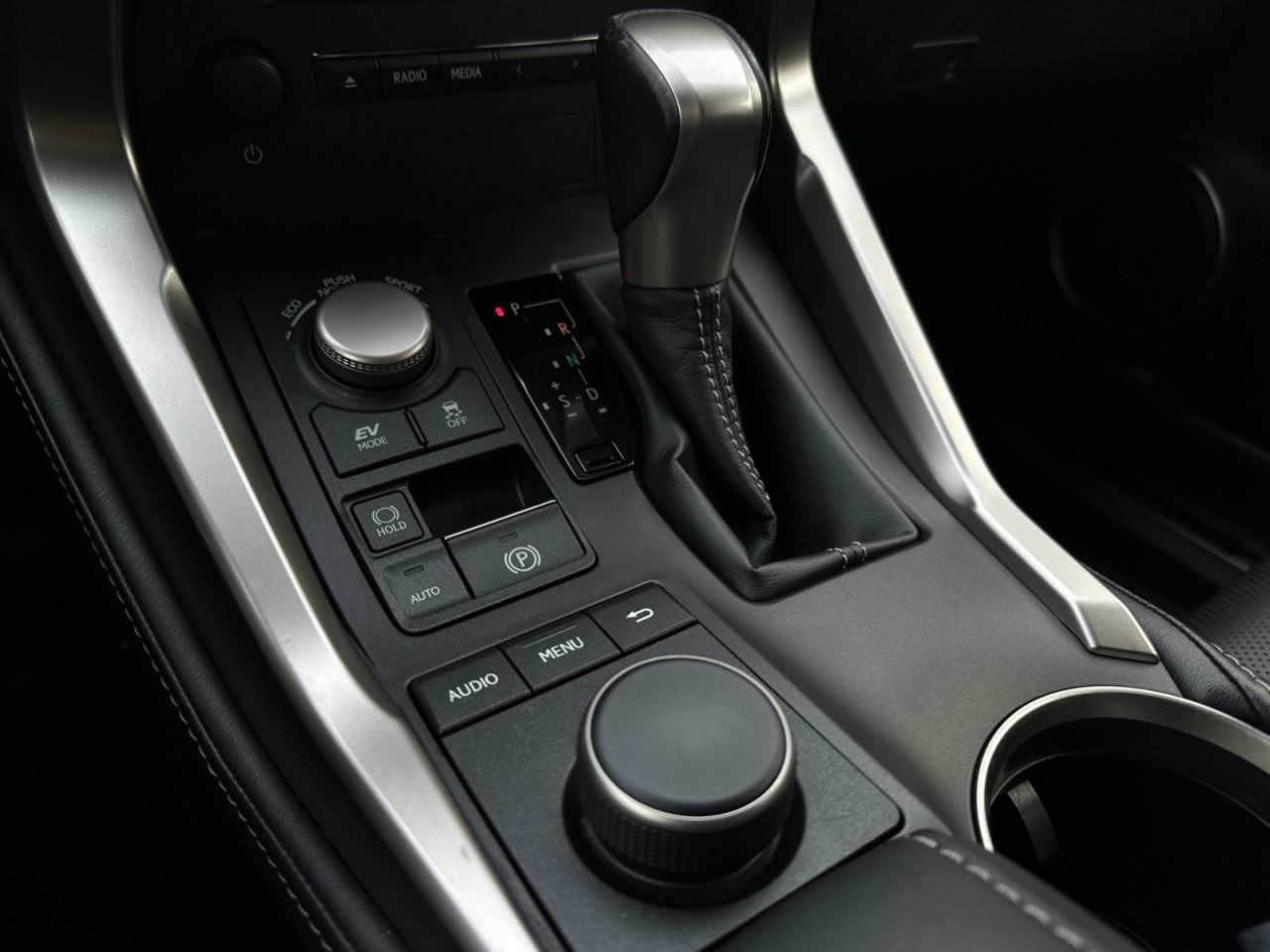 Lexus NX 300h | 20