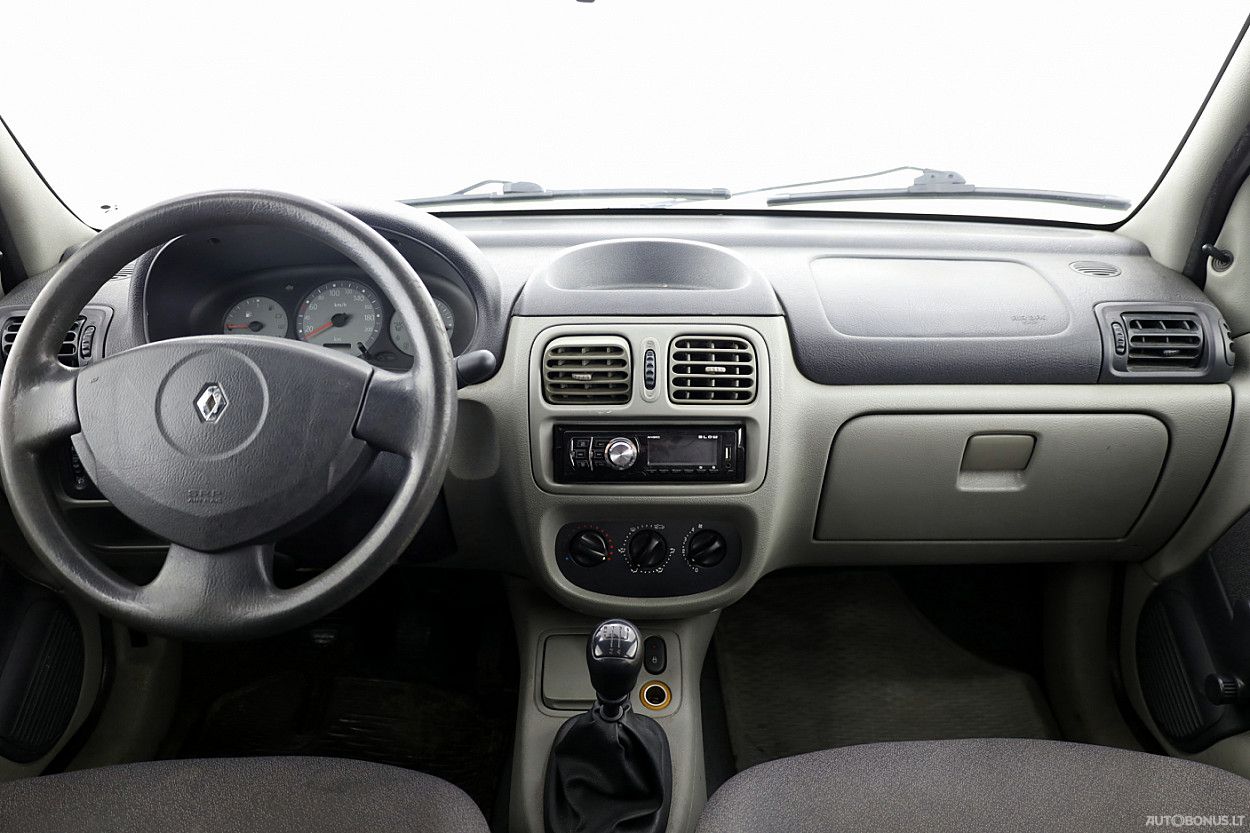 Renault | 4