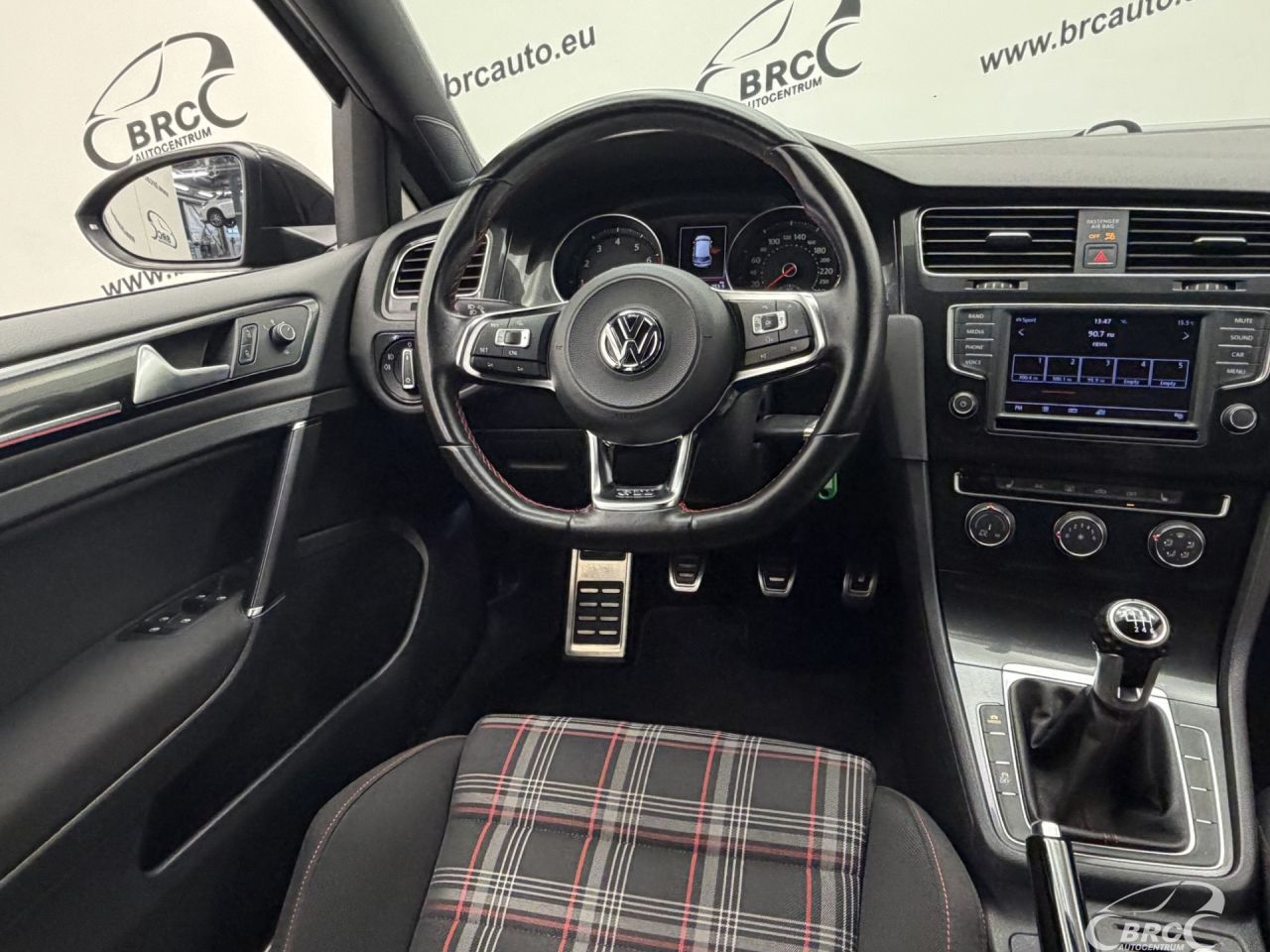 Volkswagen Golf | 14