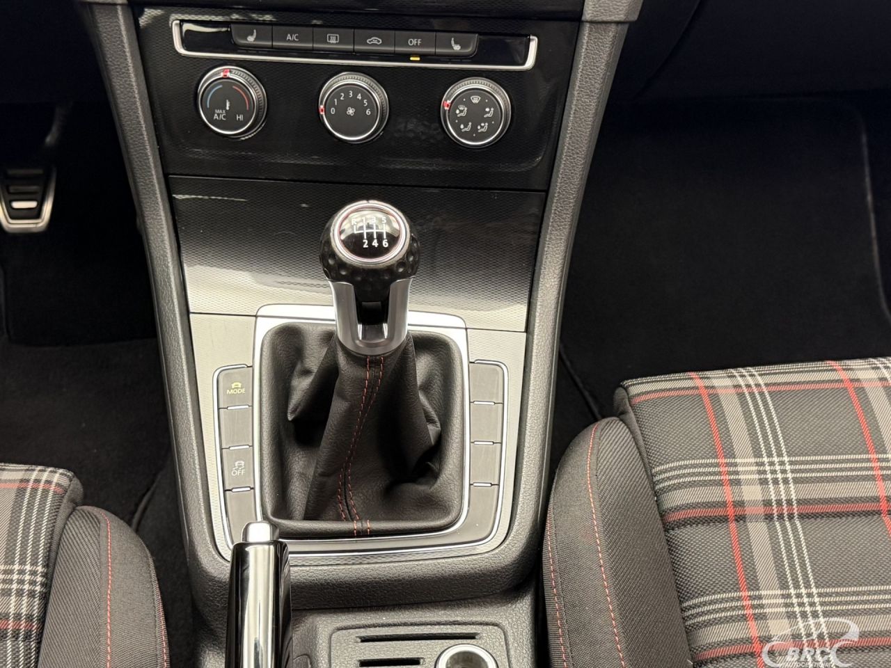 Volkswagen Golf | 18