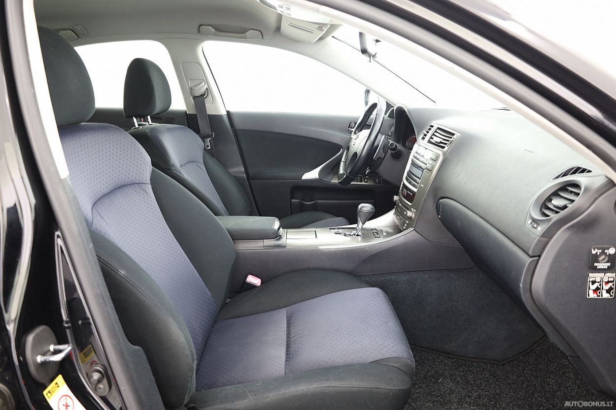 Lexus | 5
