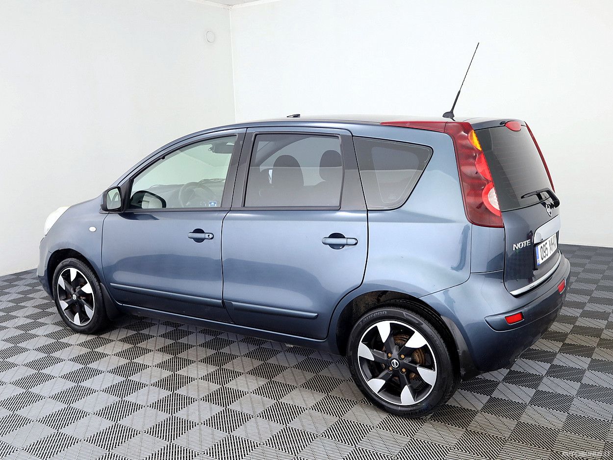Nissan | 3