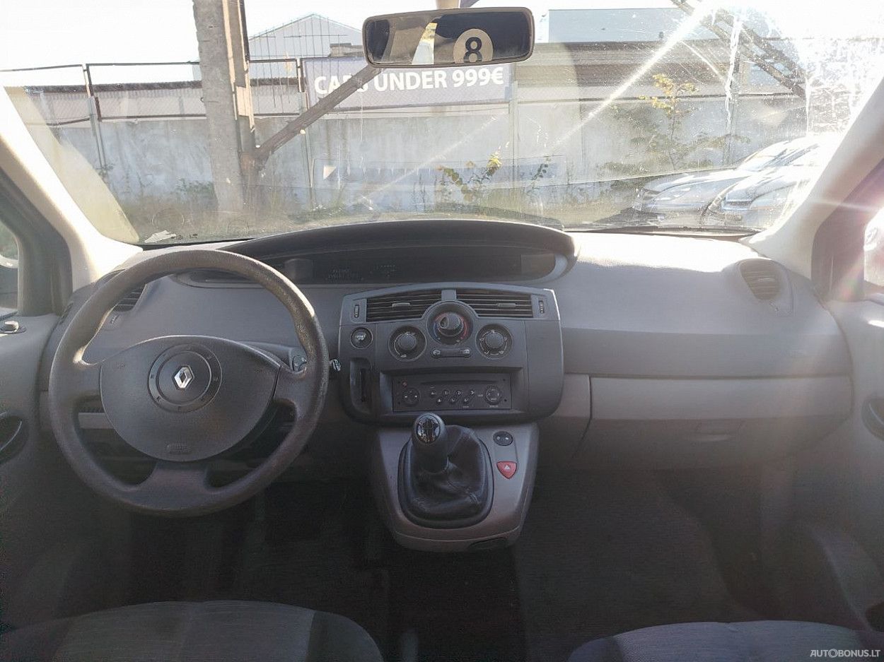 Renault | 4