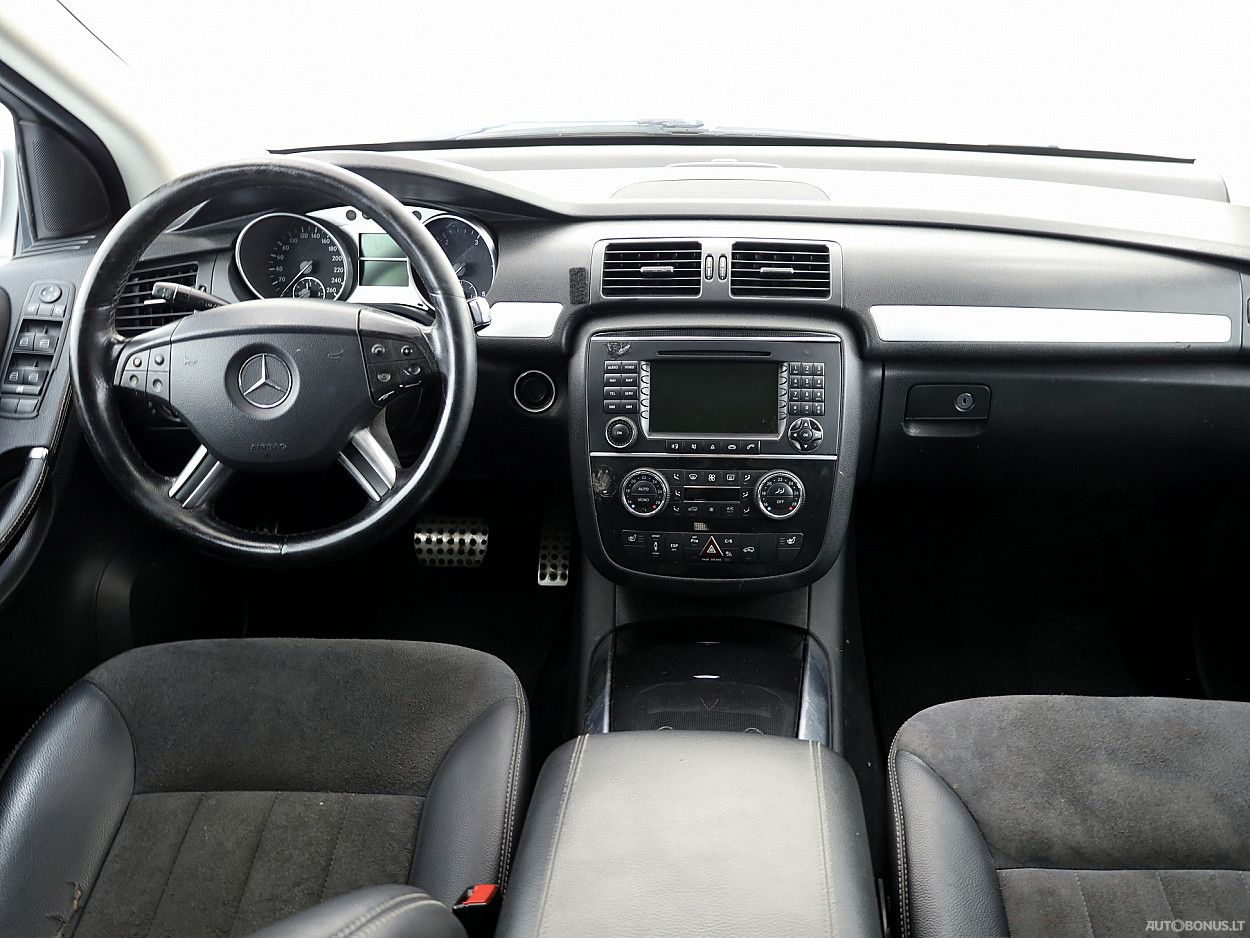 Mercedes-Benz | 4