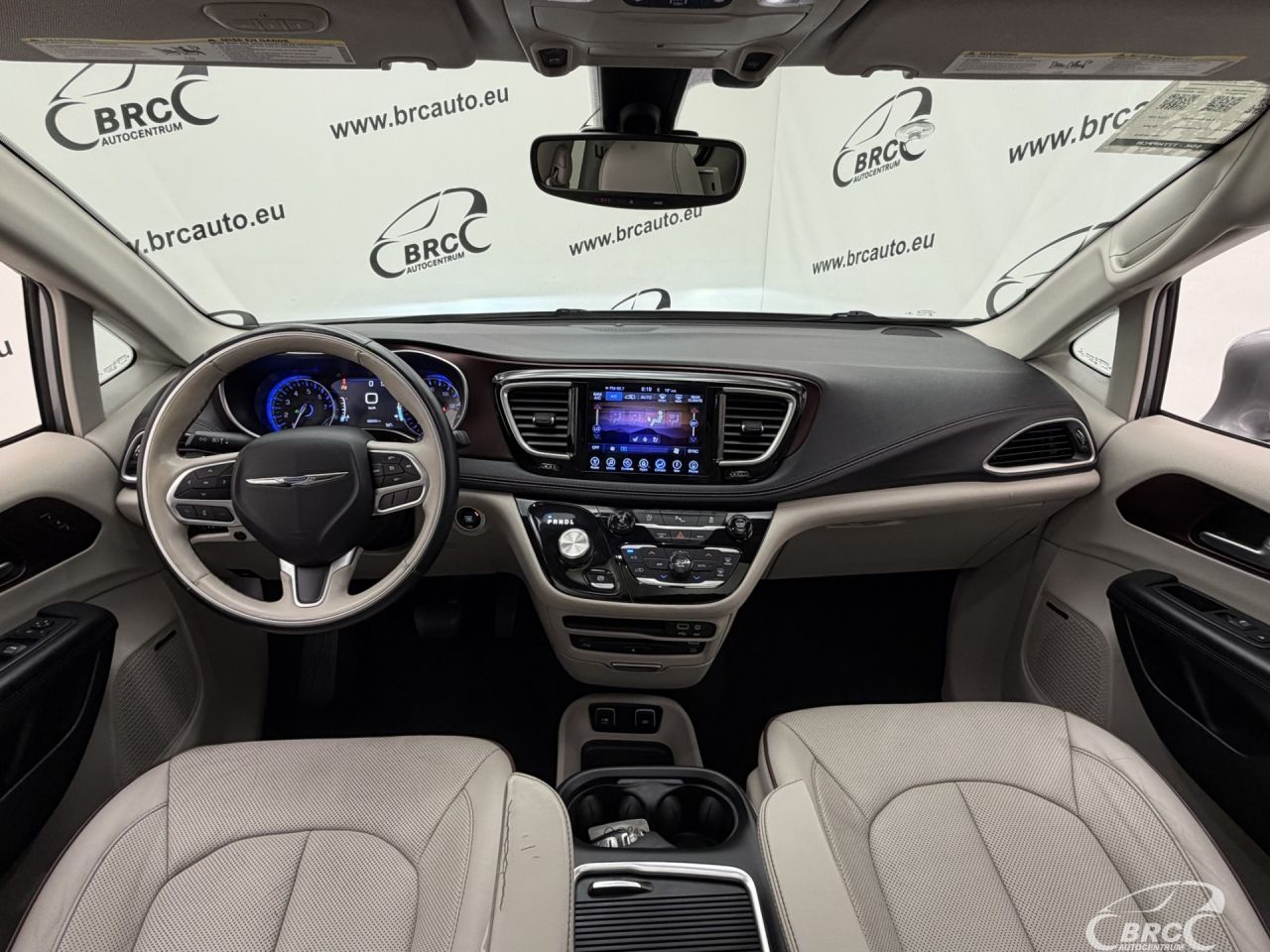 Chrysler Pacifica | 2