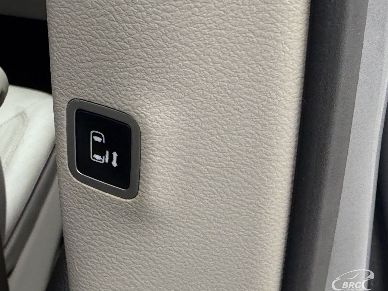 Chrysler Pacifica | 17
